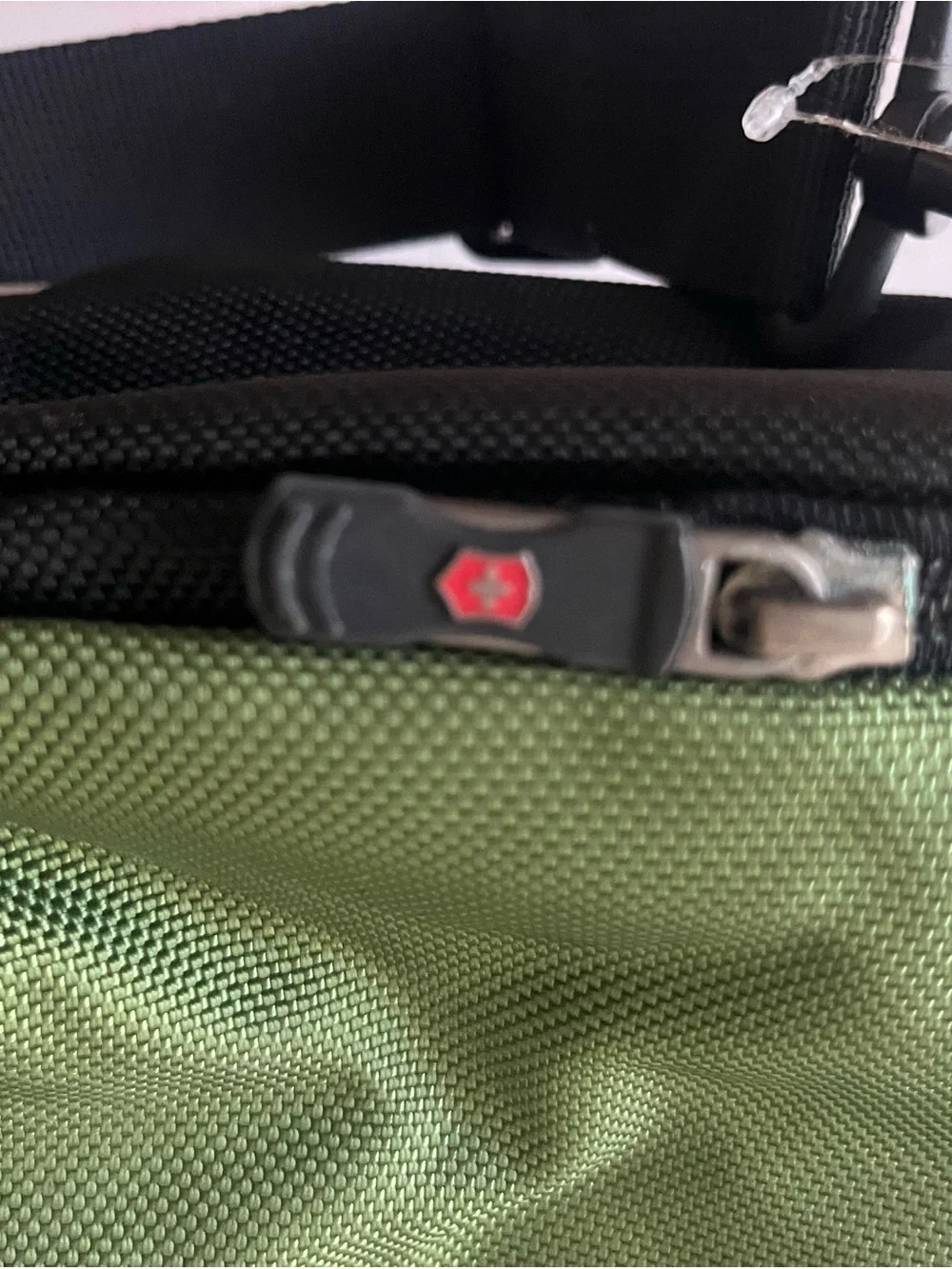 Swiss gear duffel bag Olive Green  with Padded Crossbody Strap